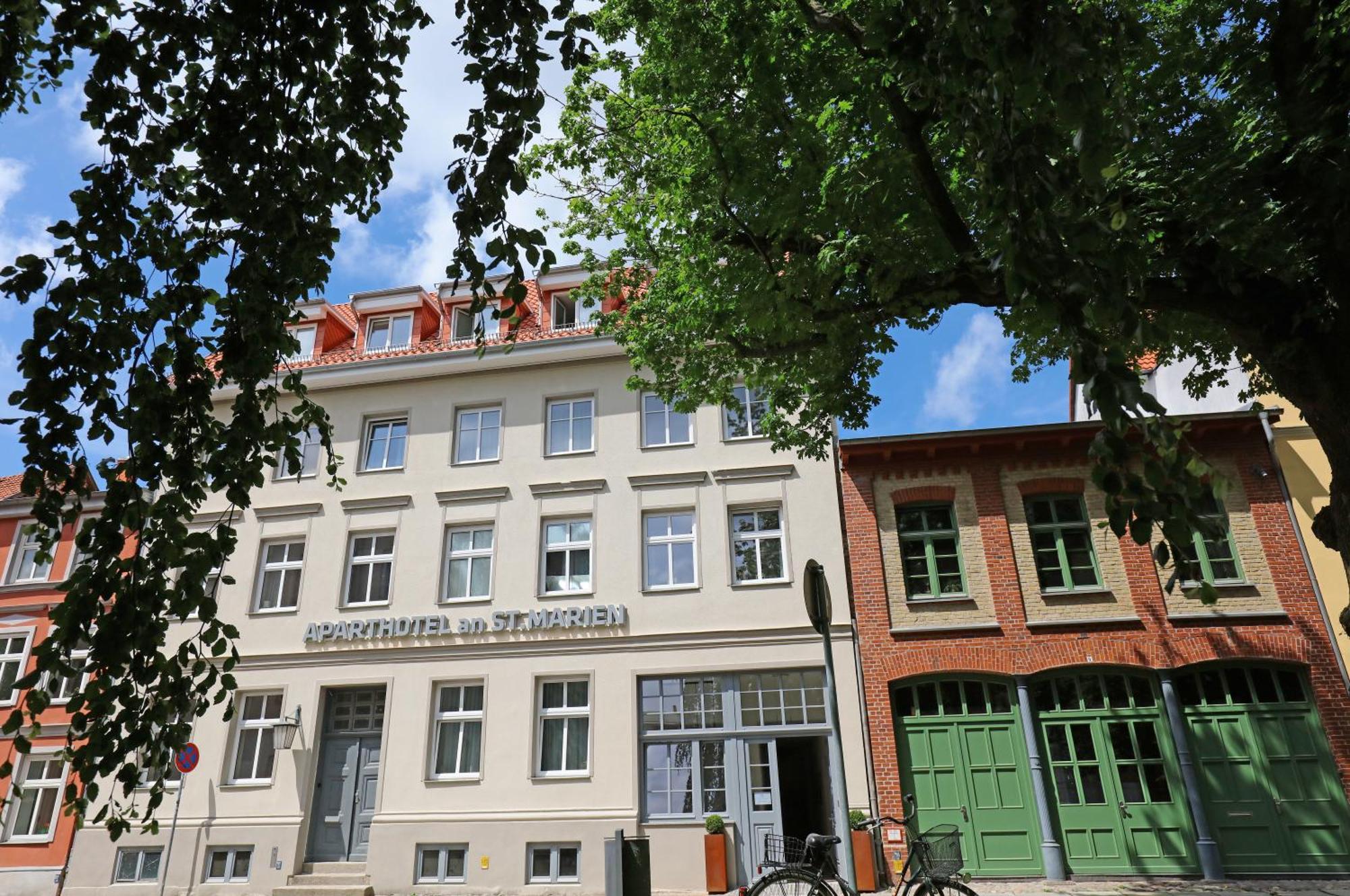 Apartments An Sankt Marien Щралзунд Екстериор снимка