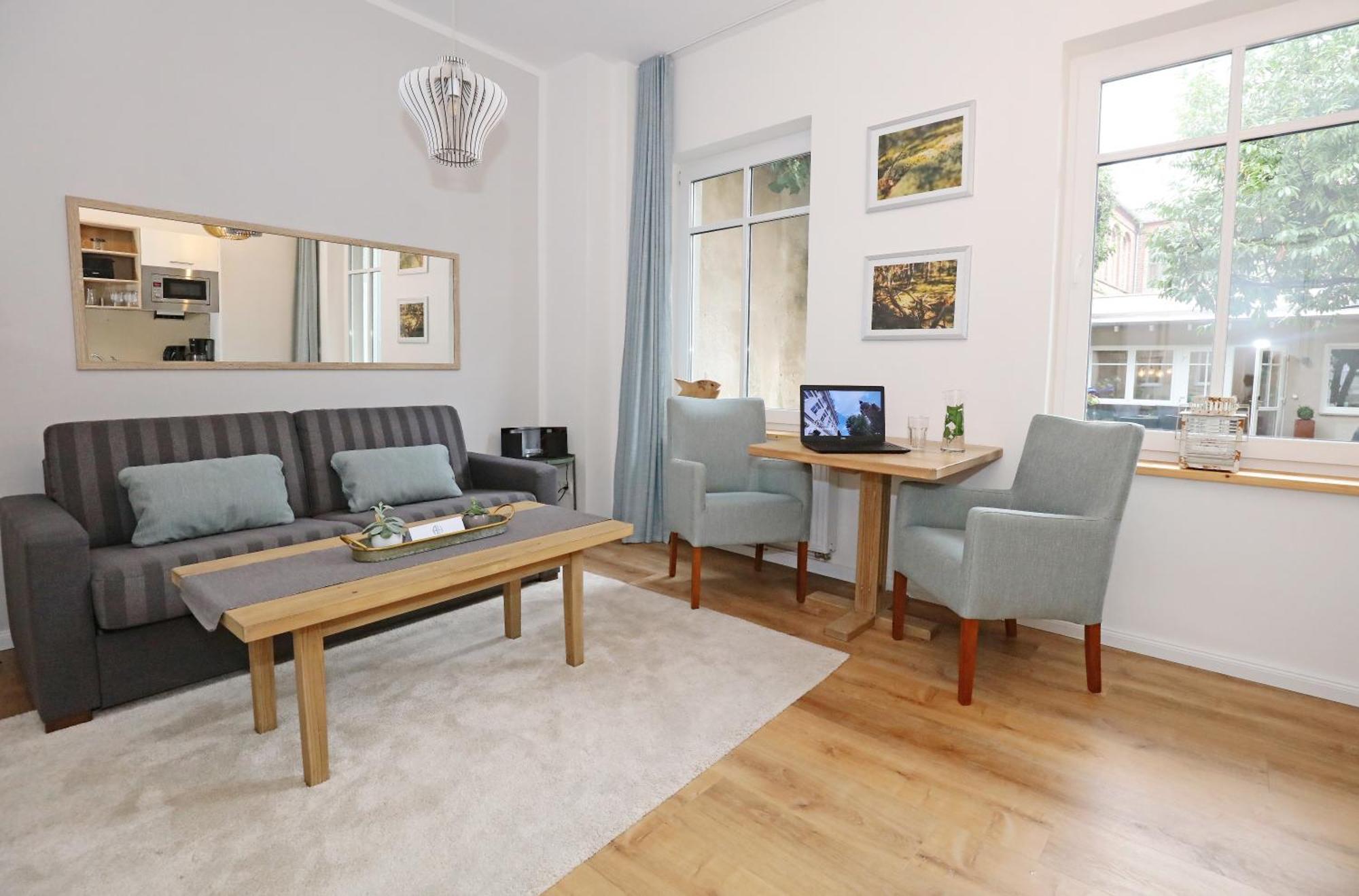 Apartments An Sankt Marien Щралзунд Стая снимка